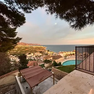 villa-carmen.hotelsinnerja.org/